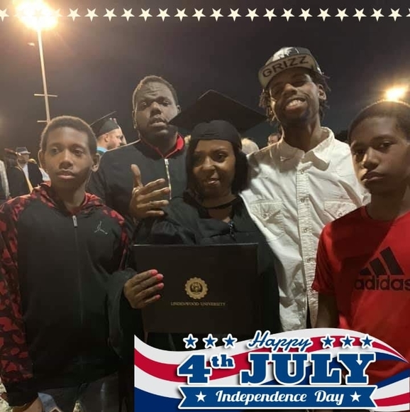 Meet your Posher, Lareecia - Picture 1 of 1